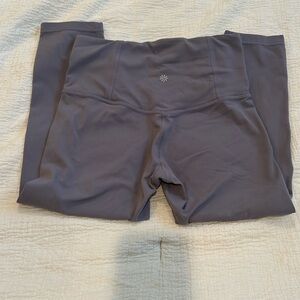 Lavender Athleta XS leggings. Great condition. No piling.